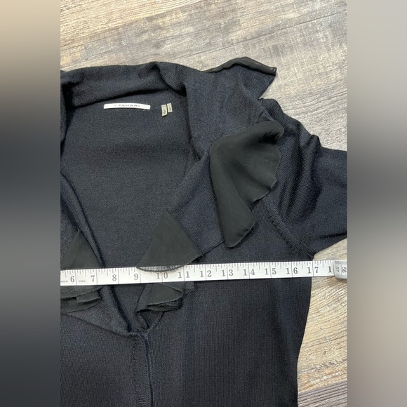 TAHARI Black Wool Mix Chiffon Collar Trim Cardigan Size Small - Picture 11 of 12